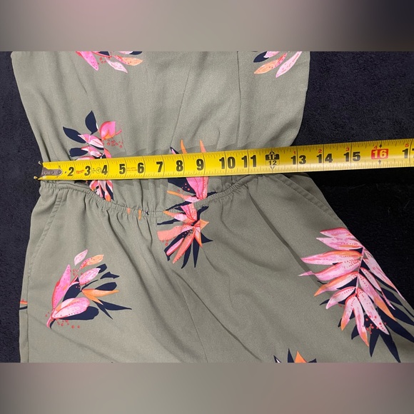 🌴🌸A New Day Romper Womens Medium Green Pink Floral Romper Sleeveless Pockets - Picture 10 of 13